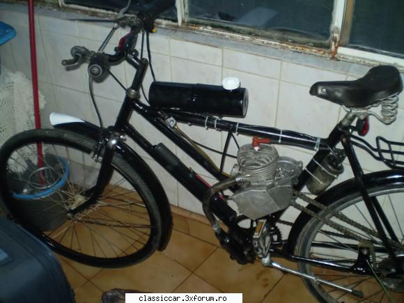 bicicleta veche cu motor la fel de vechi - bogdan000 - Prezentare motociclete, motorete si biciclete de colectie
