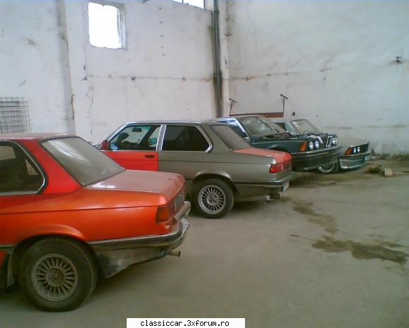 bmw e21 323i - una din timpul restaurari este o poza care-mi - Prezentare forumisti
