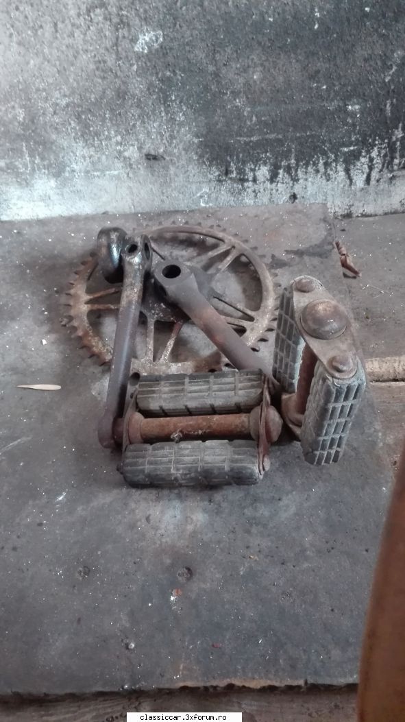 carpati 59 - pedalele aferente - Prezentare motociclete, motorete si biciclete de colectie