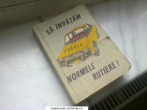 carte cu NORMELE RUTIERE - Caretea este din 1984,publicata in - Vanzari- cumparari carti si reviste auto