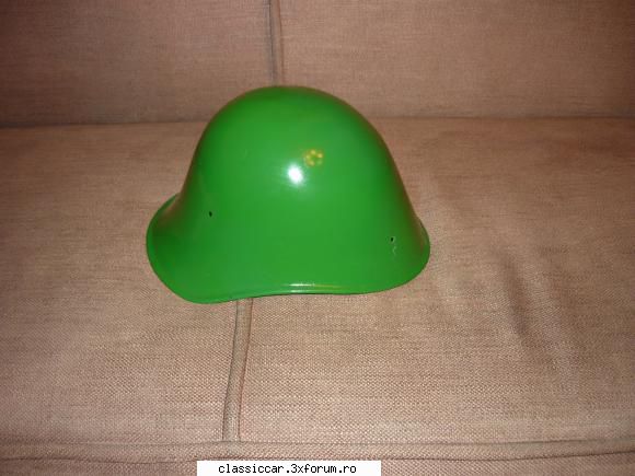 casca romaneasca ww2
a fost revopsita caschete militare vechi cu vopsea originala