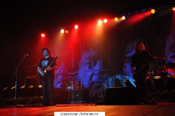 concert compact - cred ca am vazut un broscar cautand loc de - Discutii libere