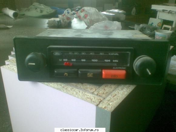 cumpar radio taunus mk1 - te ajuta cu ceva astea - Cumparari piese