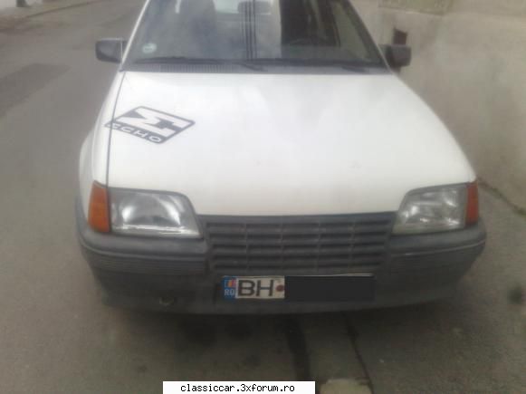 cumpar sticla kadett - sticla pantru faruri kadett e 87 dreapta astept - Cumparari piese