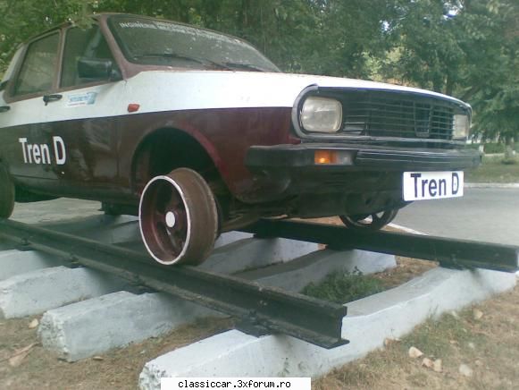 dacia ANFIBIE a intrat in apa........... - despre asta este vorba - Am vazut prin Romania