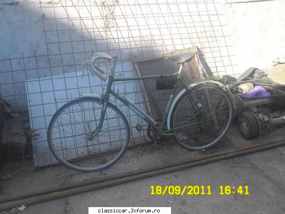 de vanzare sputnik - in stare buna trebuesc cauciucuri - Vanzari-Cumparari biciclete