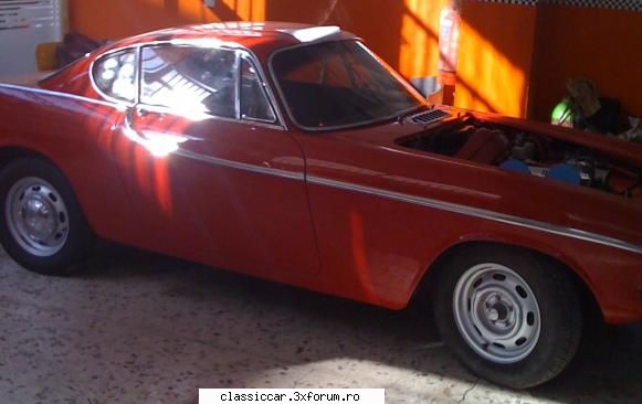 din grecia - un Volvo intr-un atelier la reparat,am intrebat - Din lumea larga
