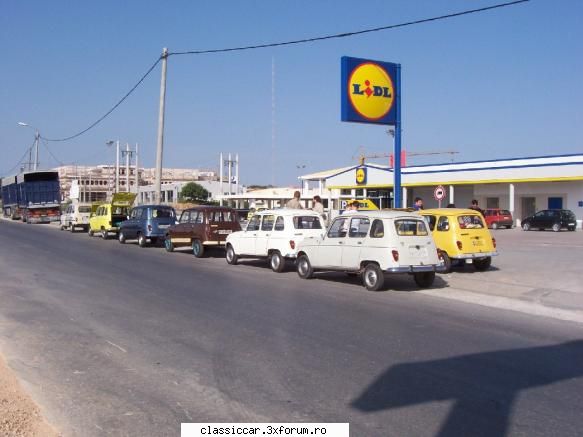 din grecia - nu este reklama ci o intalnire Renault - Din lumea larga