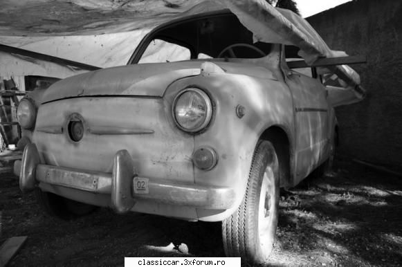 din grecia - un fiat intr-un cotet ,dar este printre primele - Din lumea larga