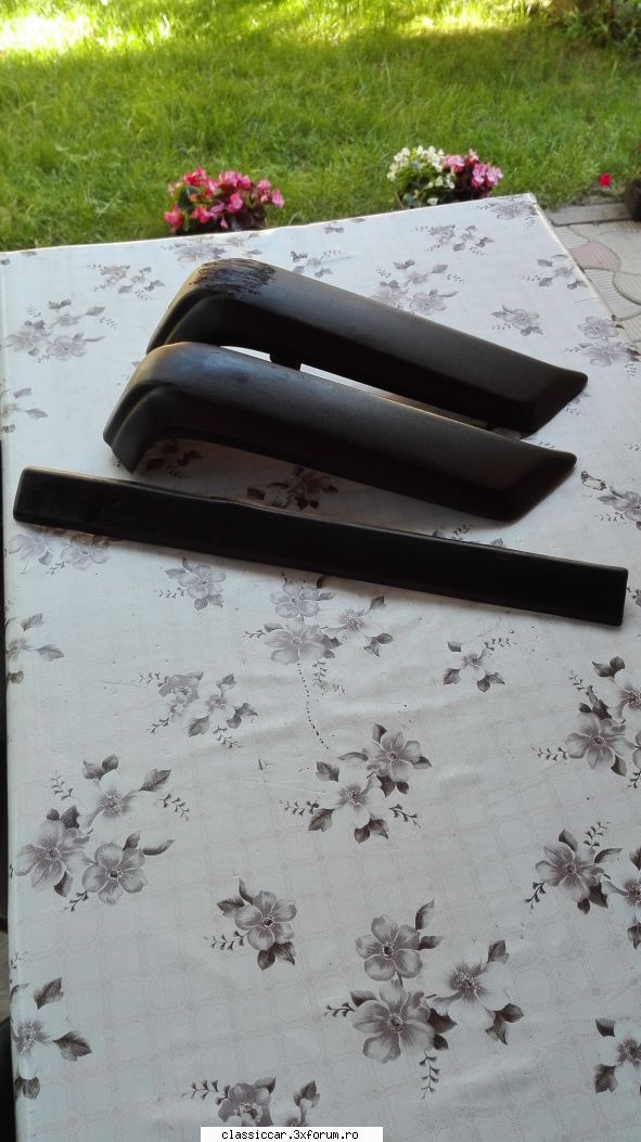 din pivnita lui bogtor - doua flapsuri si un bandou pentru taunus, are - Vanzari  piese si accesorii