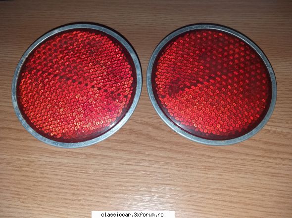 din pivnita lui bogtor - V�nd 2 catadioptri mari (110 mm),suport metalic - Vanzari  piese si accesorii
