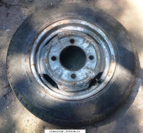 fieratanii din curatenia de vara de vanzare - janta Trabant 50 lei? - Vanzari  piese si accesorii