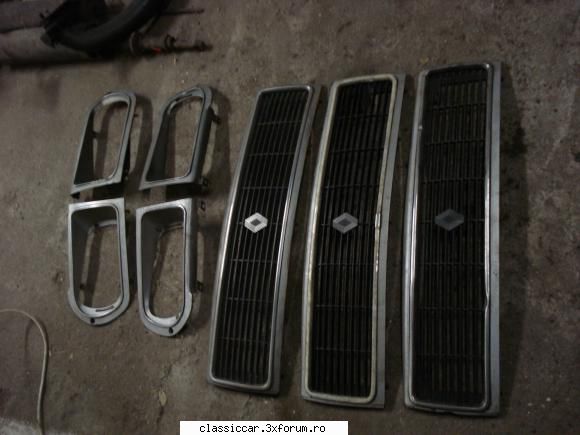 gril� radiator Renault 12 phase 2 - De v�nzare trei grile originale franceze pt - Vanzari  piese si accesorii