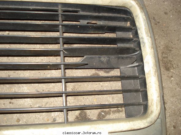 gril� radiator Renault 12 phase 2 - cv2adi - Vanzari  piese si accesorii