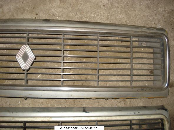 gril� radiator Renault 12 phase 2 - cv2adi - Vanzari  piese si accesorii