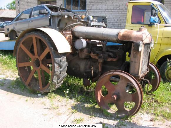 identificare motor - rog ajutor - pare a fi de pe tractor...seamana cu modelul - Vanatoarea de epave