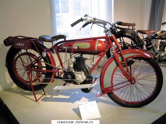imagini cu motociclete clasice - patratel - Classicopedia