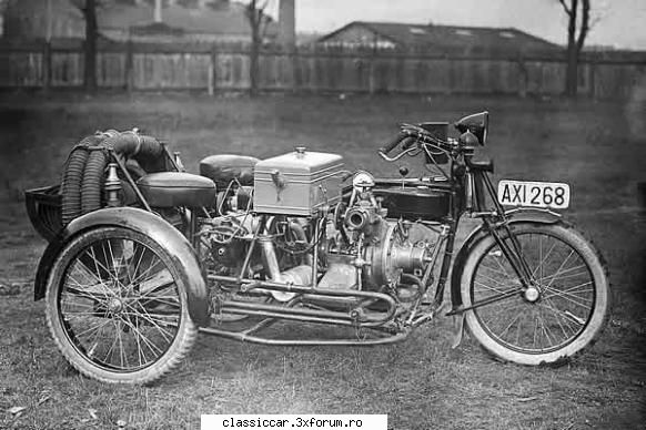 imagini cu motociclete clasice - Produs al firmei de echipamente pt. stins - Classicopedia