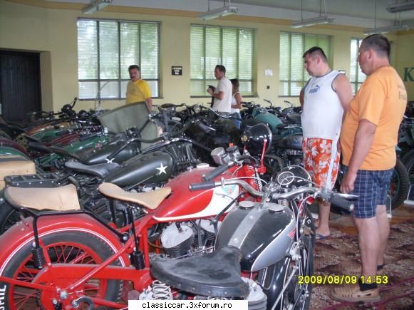 imagini cu motociclete clasice - Intretimp a modificat etajul ca nu era loc pentru - Classicopedia