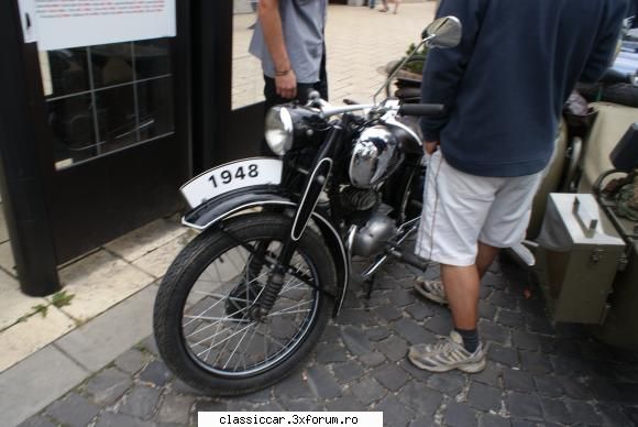 imagini cu motociclete clasice - Am gasit si eu o motocicleta de virsta mea.Numai - Classicopedia