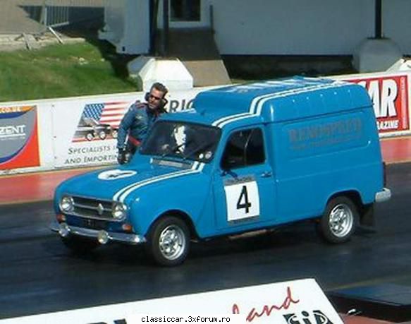 imagini deosebite cu masini clasice - R4 Furgon, cu motor de R5 Alpine Turbo si volan - Classicopedia