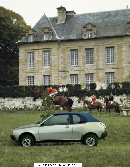 imagini deosebite cu masini clasice - O fi fost un prototip R14 cabrio? Sau este trucaj - Classicopedia