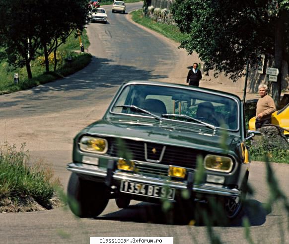 imagini deosebite cu masini clasice - Si un R12 TS din prima serie, cu semnalizari - Classicopedia