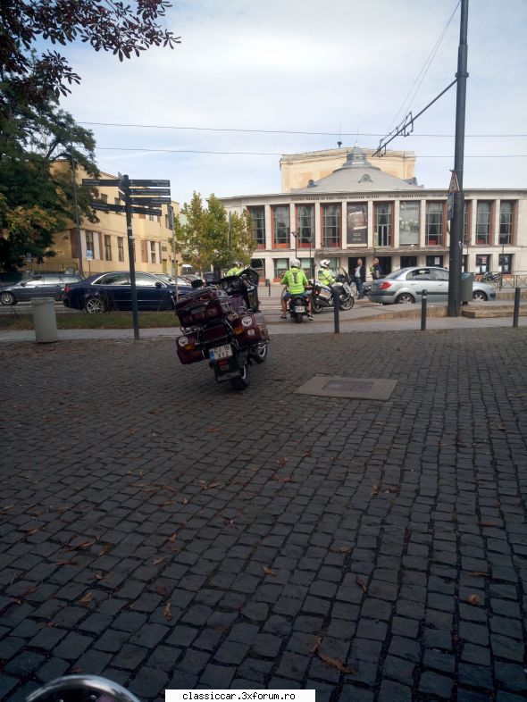 in zona - szasz andras - Drumetii prin Mioritic