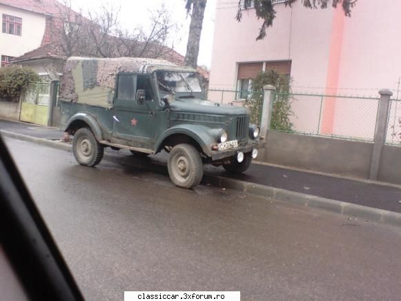 inca un M plictisit - din cite imi dau seama nu demult si-a schimbat - Am vazut prin Cluj-Napoca