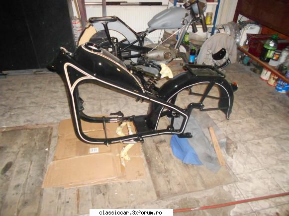 intrebare emw r35 - Salut Uite cum arata jucaria - Prezentare motociclete, motorete si biciclete de colectie
