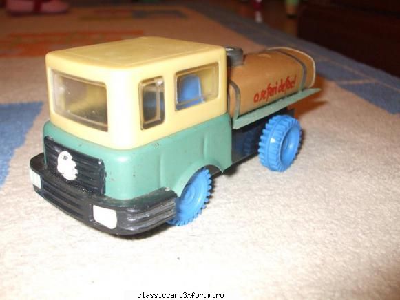 jucarii romanesti de inainte de 89 - Cisterna romaneasca PECO :D - Modelism si machetute