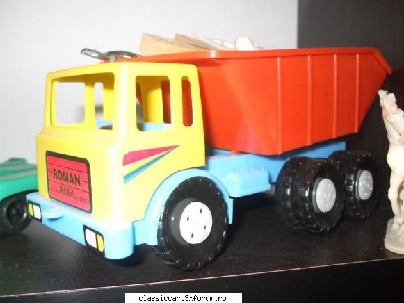 jucarii romanesti de inainte de 89 - Uite ce iti dau pe broscuta, bineinteles daca - Modelism si machetute