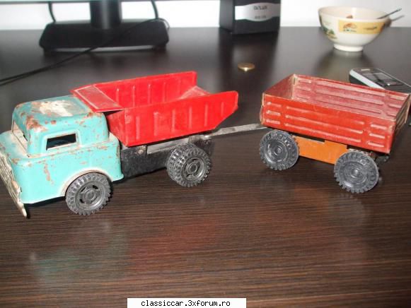 jucarii romanesti de inainte de 89 - Camionul imi trebuie de la Misu sa-l imperechez - Modelism si machetute