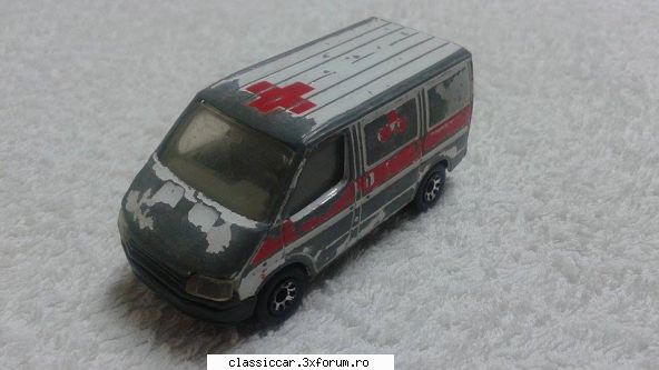 masinute de vanzare - ford transit majorette.pret 2 lei - Modelism si machetute
