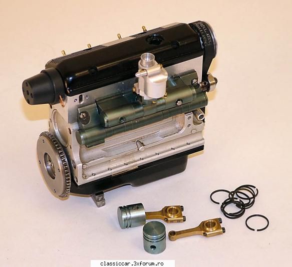 mini motoare pe benzina - facut de cineva din India foarte micut - Modelism si machetute