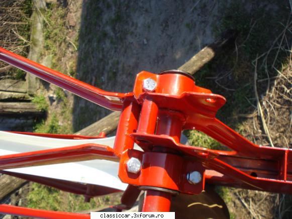 minimobra 1981 bordo - furca spate v�zut� de jos - Prezentare motociclete, motorete si biciclete de colectie