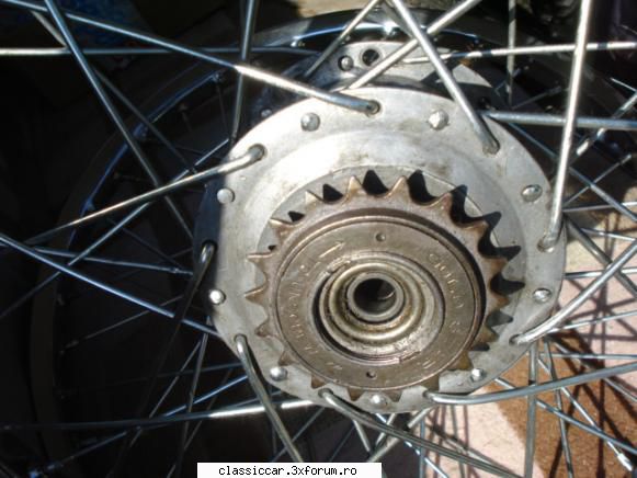 minimobra 1981 bordo - clicheti gresati, curtati - Prezentare motociclete, motorete si biciclete de colectie