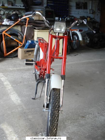 minimobra 1981 bordo - Deja are mecl� de mini - Prezentare motociclete, motorete si biciclete de colectie