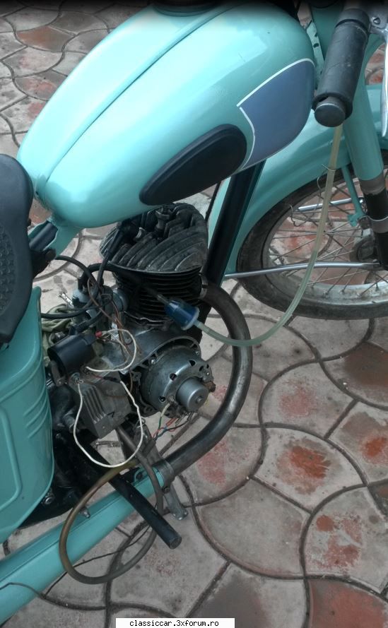 motociclta K - Uite aici cam cum arata aprinderea - Prezentare motociclete, motorete si biciclete de colectie