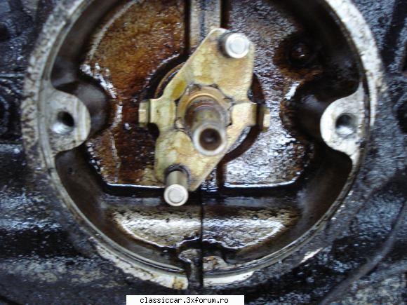 motor 2 CV - A !% Da ! de la axul cu came , din locasul - Lucrari de intretinere