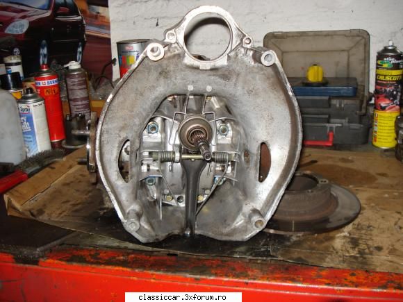 motor 2 CV - si partea unde vom actiona m�ine - Lucrari de intretinere
