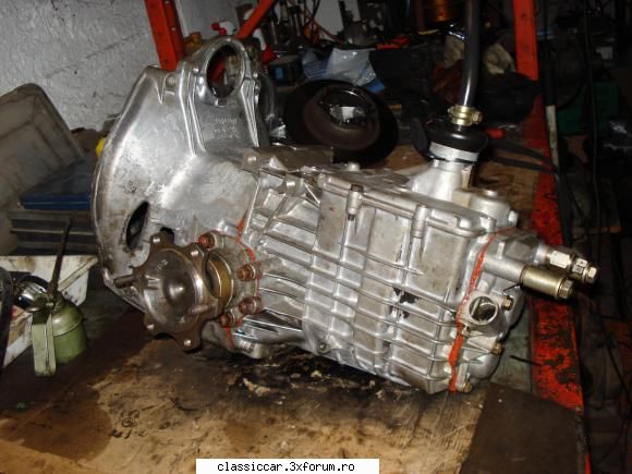 motor 2 CV - si cutia reasamblat� cu un ax din magazie - Lucrari de intretinere