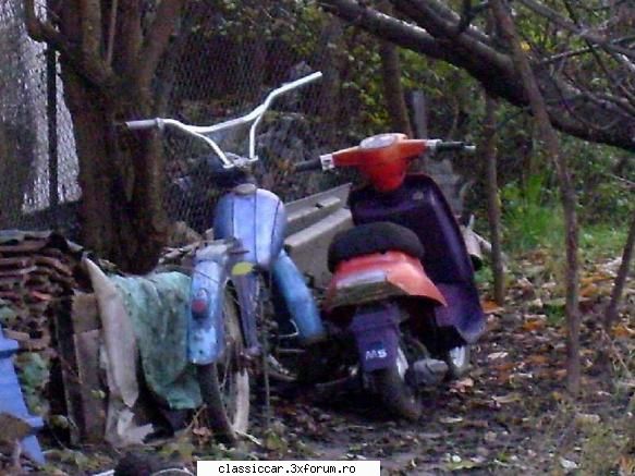 motoreta carpati - Este destul de rablagita si modificata - Am vazut prin Cluj-Napoca