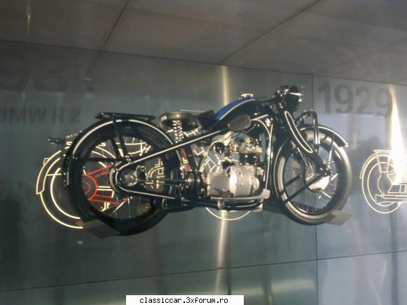 muzeul BMW - Munchen - rokin - Din lumea larga