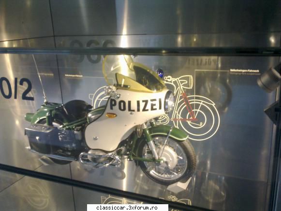 muzeul BMW - Munchen - rokin - Din lumea larga