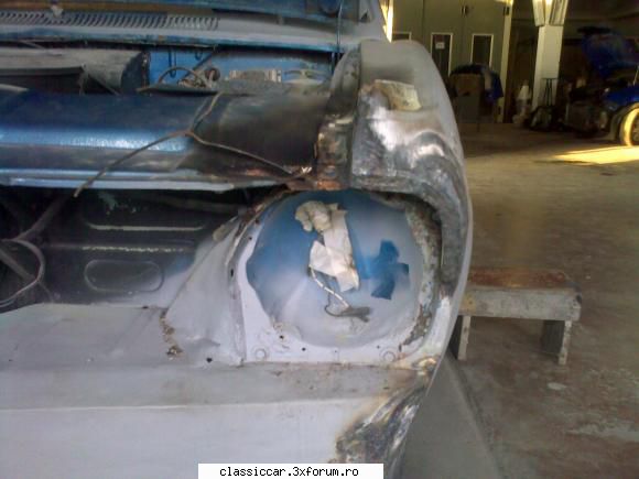 my opel kadett b an 1970 - ochelarul de far stg si aripa din nou la refinisat - Prezentare masini