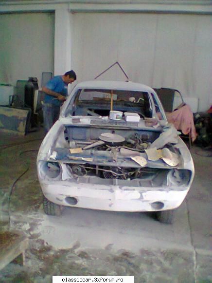 my opel kadett b an 1970 - masina este imbracata in chit dar foarte subtire - Prezentare masini