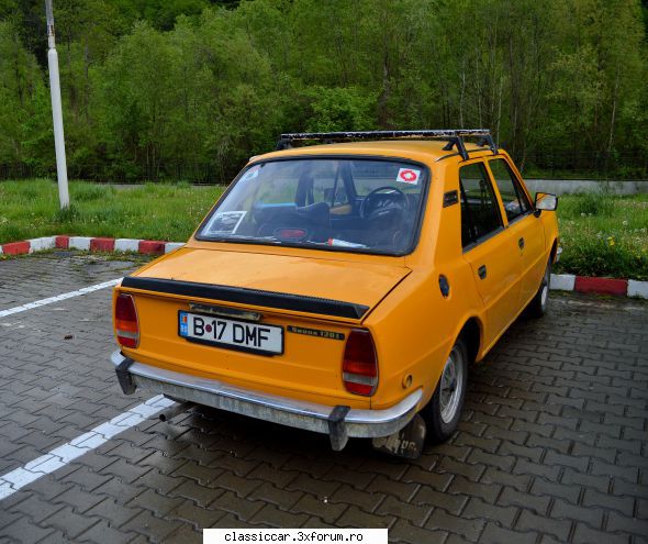 niste skode,o dacie. - Si din spate. Cu placere! - Prezentare masini