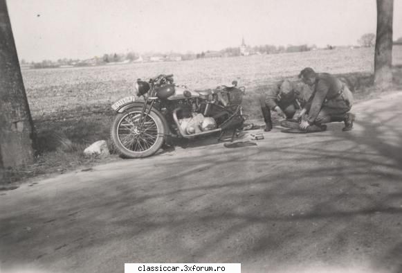 noua achizitie nsu - Efectuarea unei pene de roti - Prezentare motociclete, motorete si biciclete de colectie