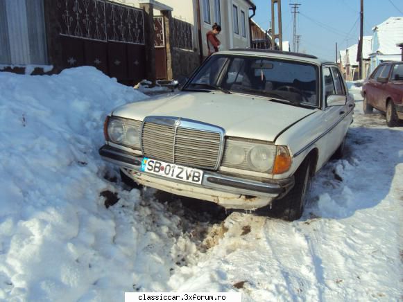 noul meu w123 - cerezina este un fel de vaselina care baga in - Reconditionari si Restaurari
